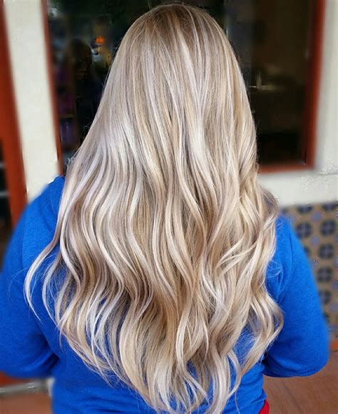 vanilla blonde balayage